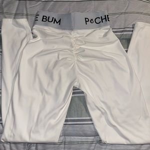 PCHEE PRO WHITE SCRUNCH BUTT LEGGINGS SIZE S